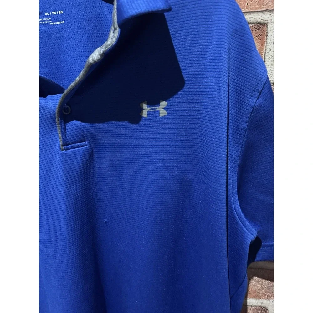 Under Armour HeatGear T-Shirt Men's Size‎ XL Deep Blue Short Slv Collared Sport